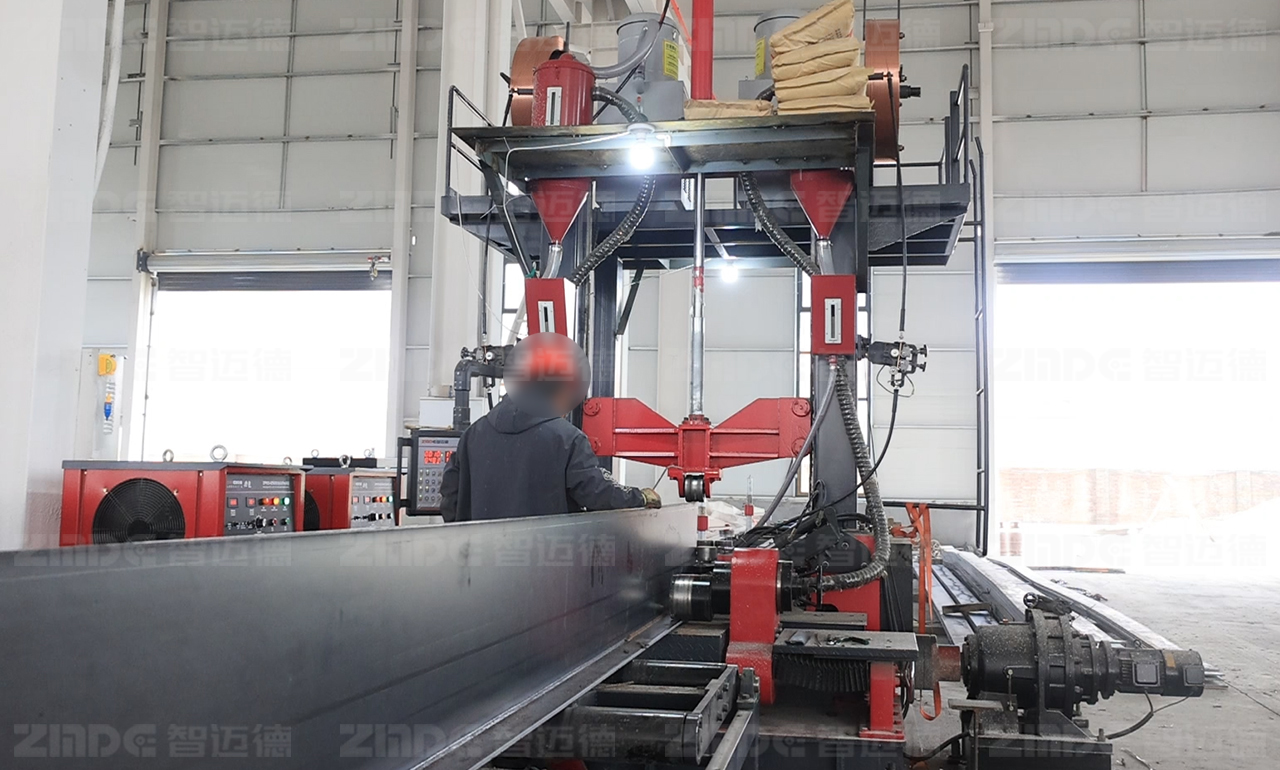 少人工、高效率、優(yōu)品質，這臺組焊矯一體成鋼構生產新選擇